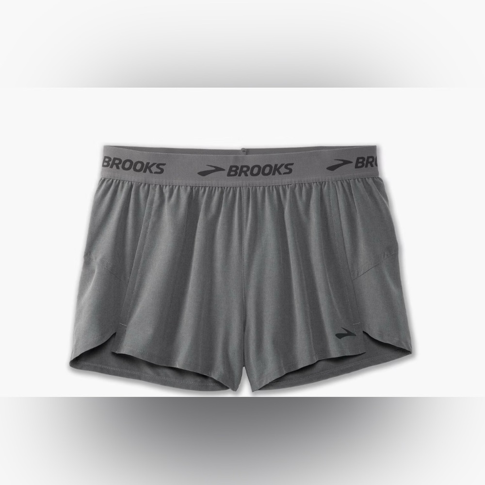 Brooks Chaser 3" Gray Athletic Shorts